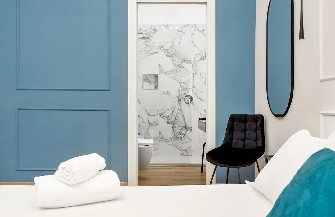 Nelli Rooms Via Biassa-1